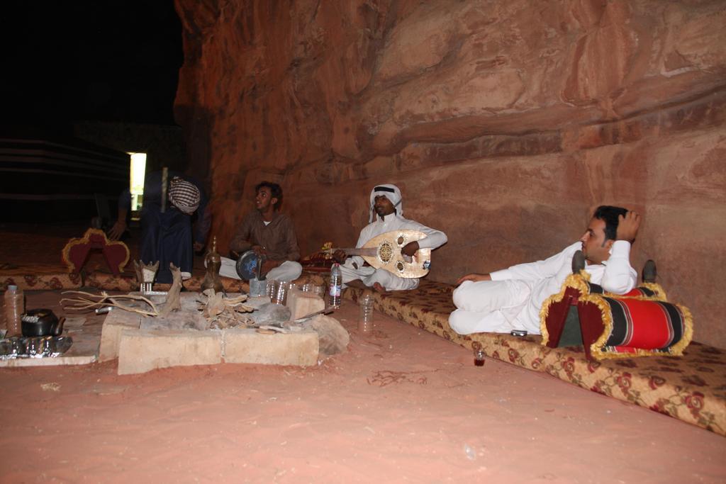 Wadi Rum Sleep Under The Stars 外观 照片