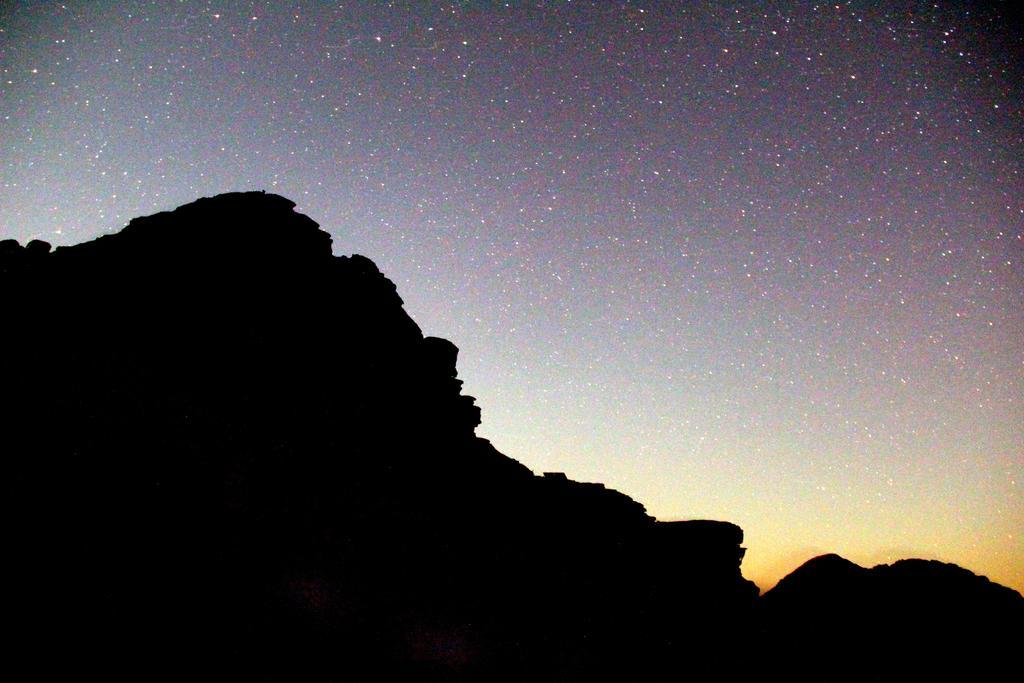 Wadi Rum Sleep Under The Stars 外观 照片