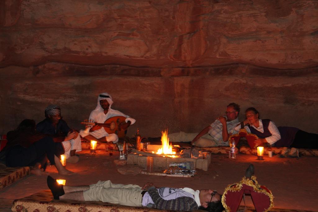 Wadi Rum Sleep Under The Stars 外观 照片