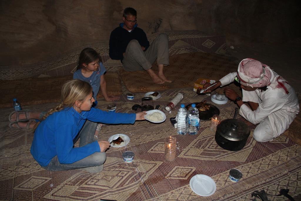 Wadi Rum Sleep Under The Stars 外观 照片